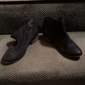 Aldo Black Zippered Ankle Boots
